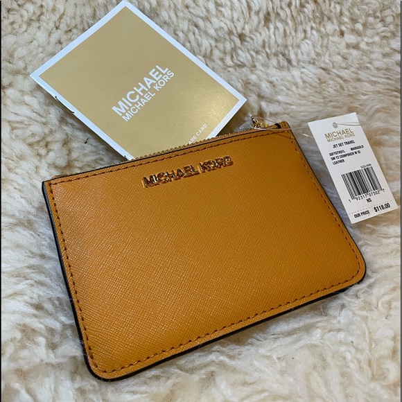 Michael Kors Jet Set Key Card Holder - Picture 1 of 7